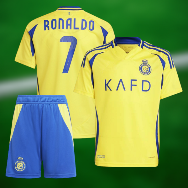 Al Nassr 24-25 Hjemmedrakt med shorts og Ronaldo trykk - Barn og Voksen